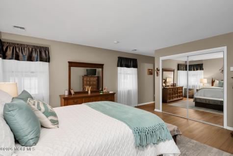 749 Park Avenue Belford NJ 07718