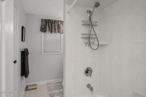 749 Park Avenue Belford NJ 07718