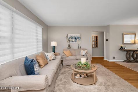 749 Park Avenue Belford NJ 07718