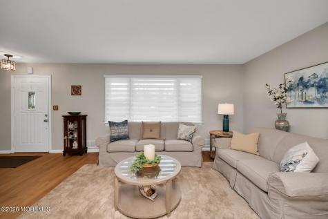 749 Park Avenue Belford NJ 07718