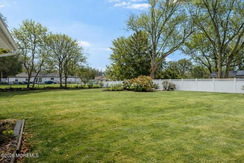 749 Park Avenue Belford NJ 07718