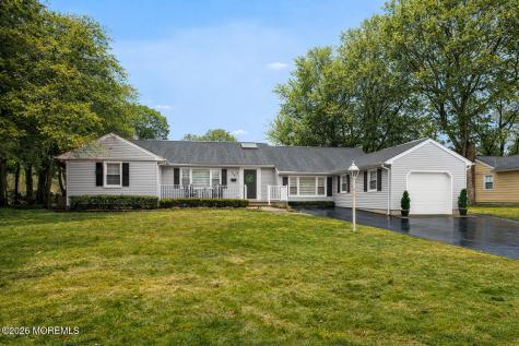 749 Park Avenue Belford NJ 07718