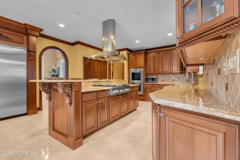 24 Alexis Drive Farmingdale NJ 07727