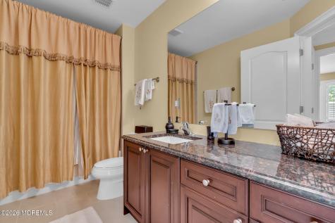 20 Aspen Lane Tinton Falls NJ 07724