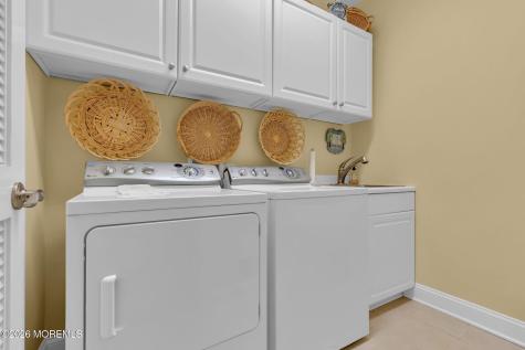 20 Aspen Lane Tinton Falls NJ 07724