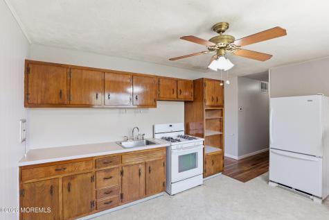 112 Dittmar Drive Toms River NJ 08757