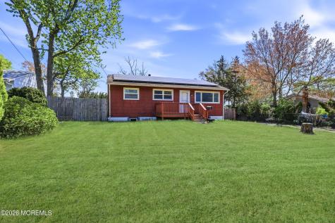 112 Dittmar Drive Toms River NJ 08757