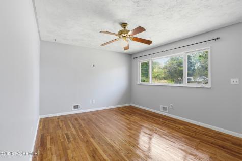 112 Dittmar Drive Toms River NJ 08757