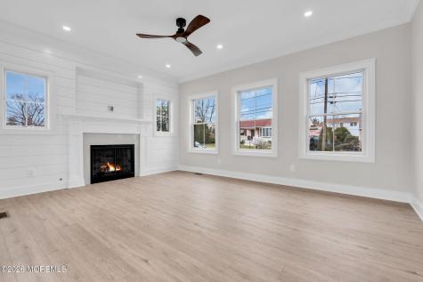 564 Michigan Avenue Brick NJ 08724