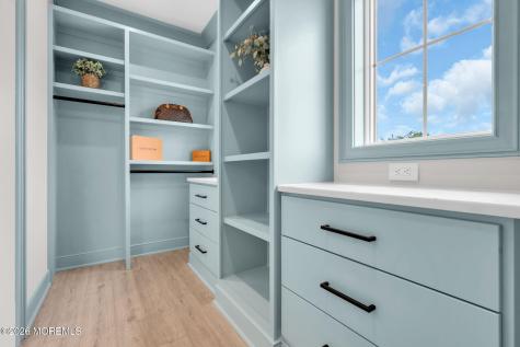 564 Michigan Avenue Brick NJ 08724
