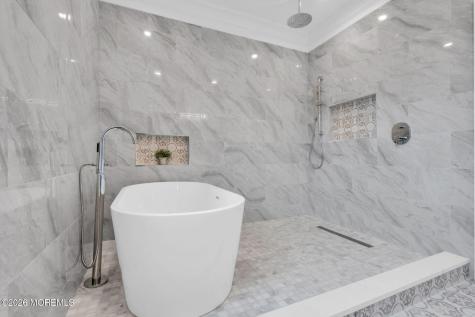 564 Michigan Avenue Brick NJ 08724