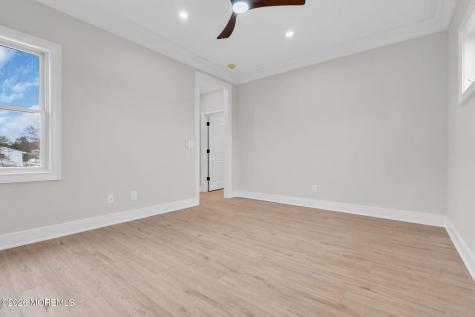 564 Michigan Avenue Brick NJ 08724