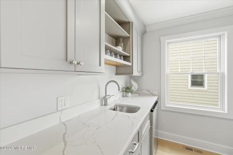 10 W Kirkland Avenue Long Beach Twp NJ 08008