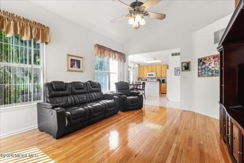 5 Yardley Manor Drive Matawan NJ 07747