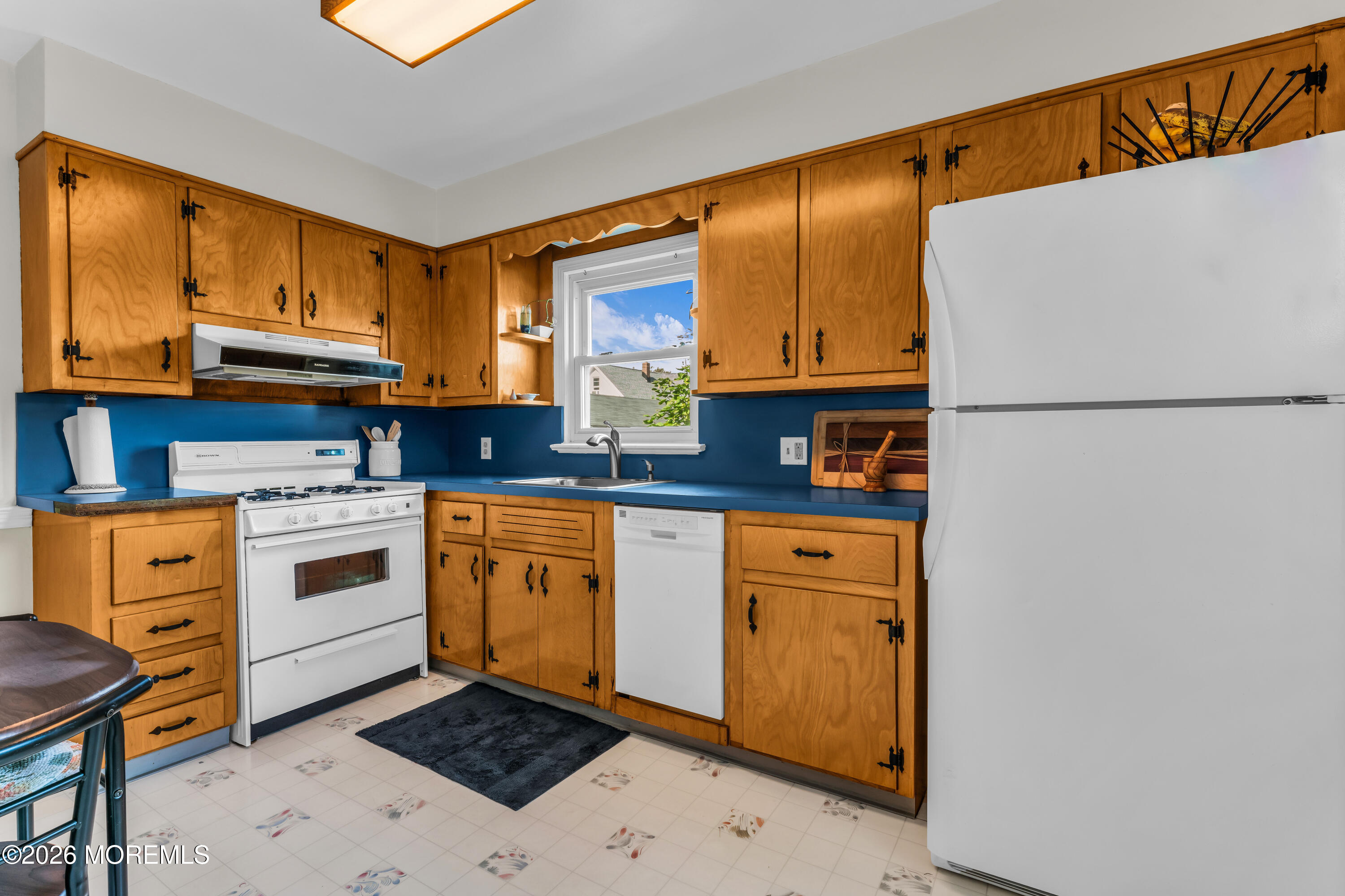 71 Claire Avenue Woodbridge NJ 07095