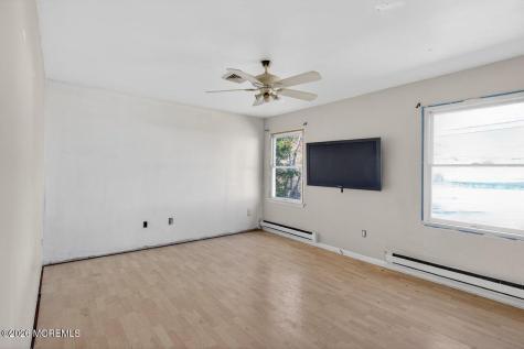 127 E Lakeside Drive E Forked River NJ 08731