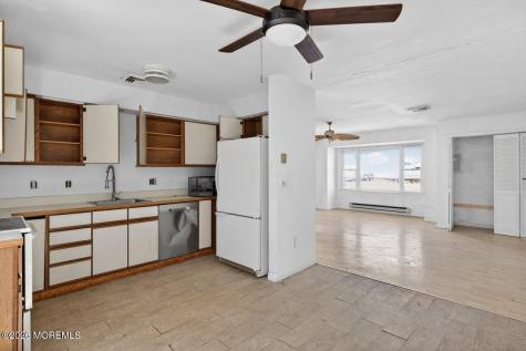 127 E Lakeside Drive E Forked River NJ 08731