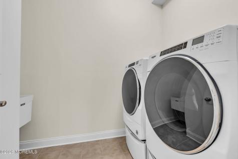 27 Flagstone Court Freehold NJ 07728