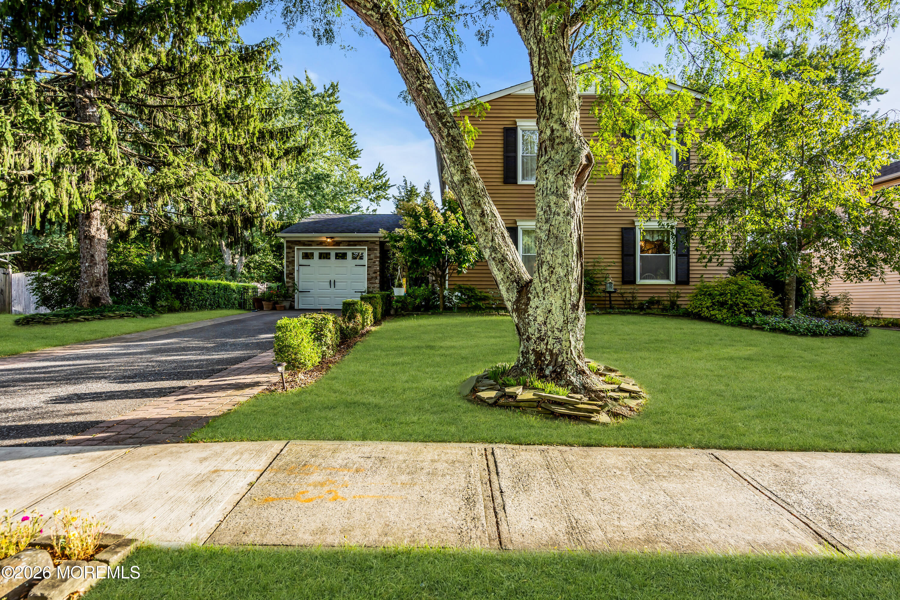 16 Hearth Court Howell NJ 07731