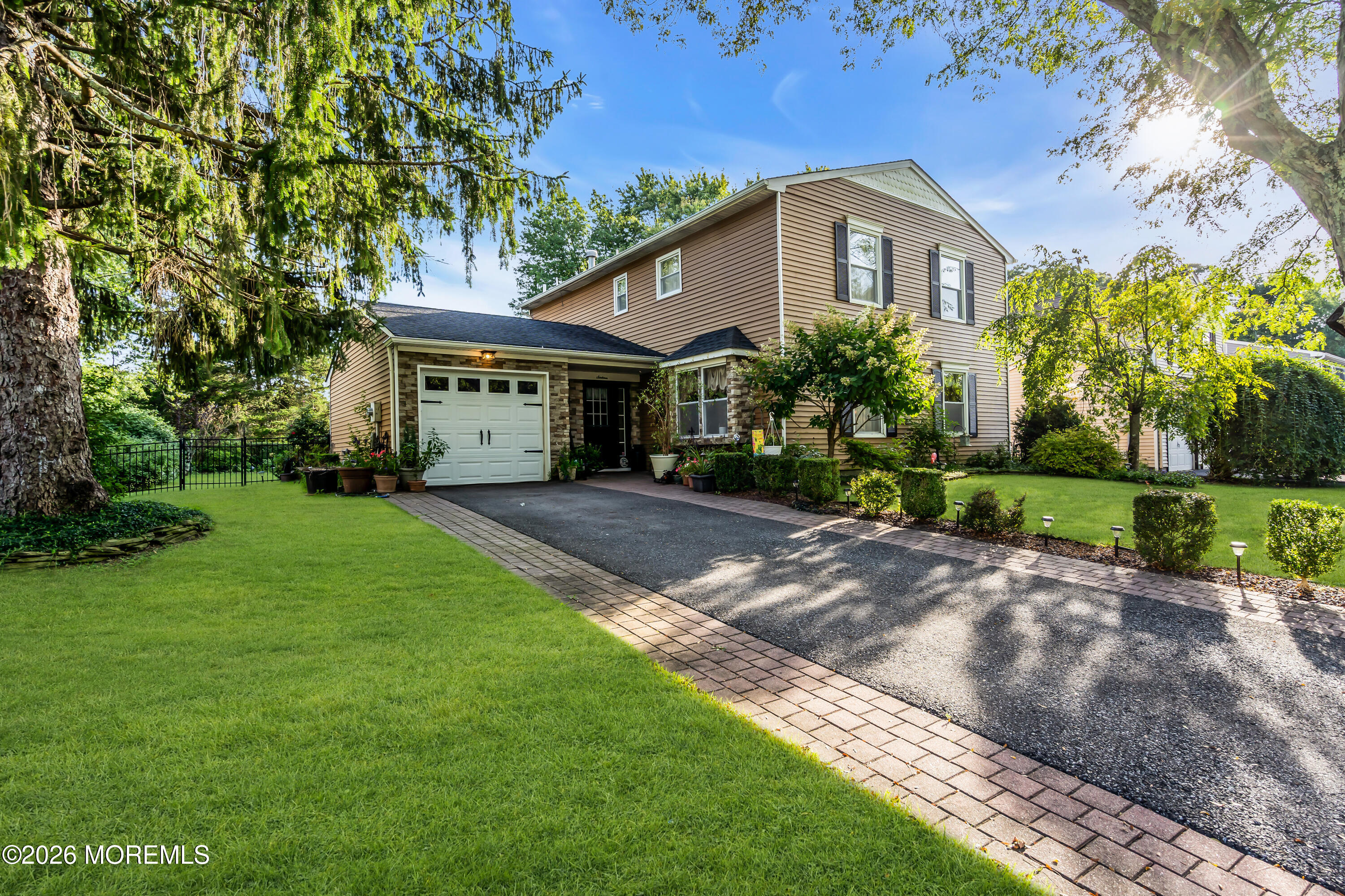 16 Hearth Court Howell NJ 07731