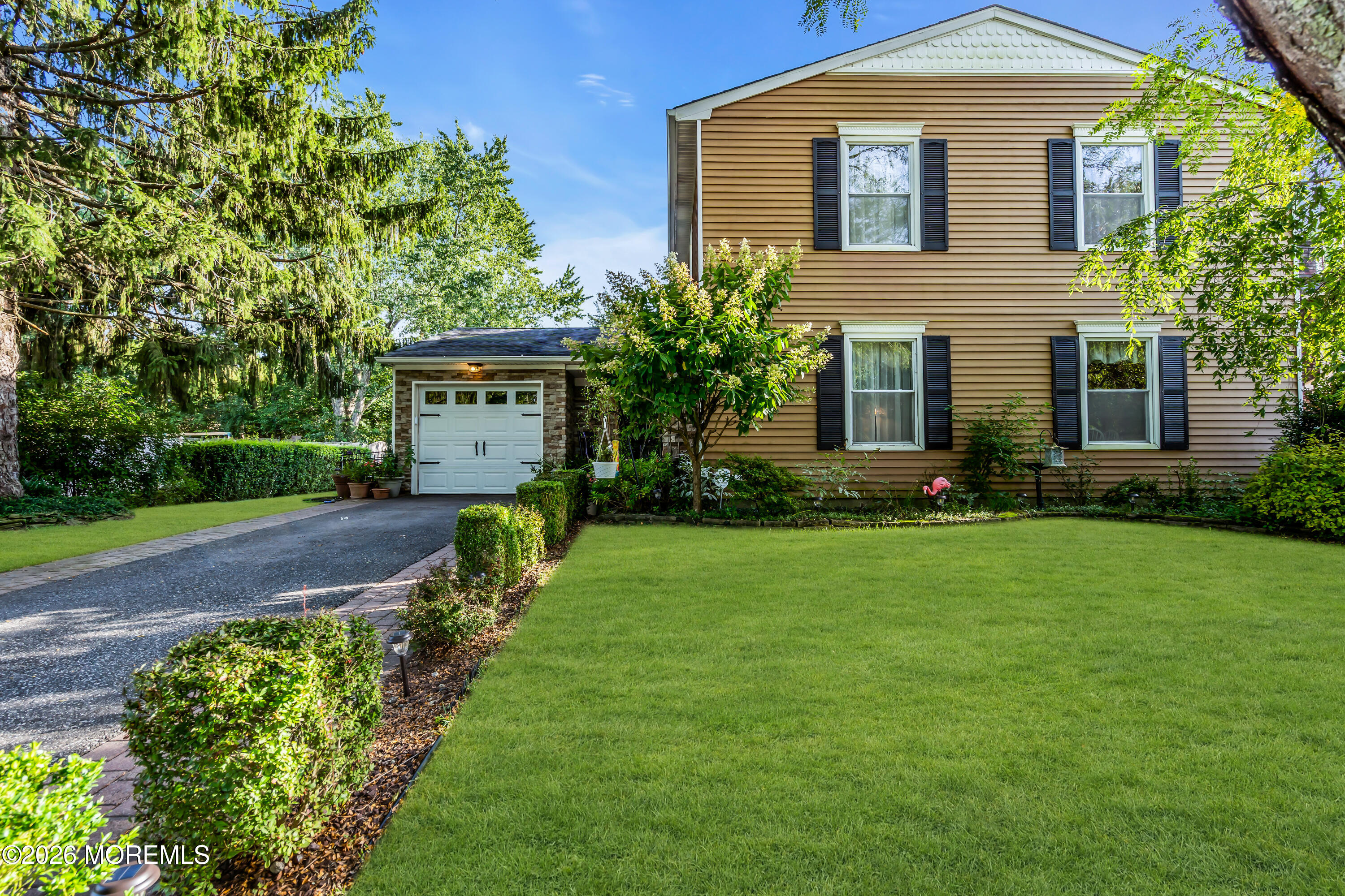 16 Hearth Court Howell NJ 07731