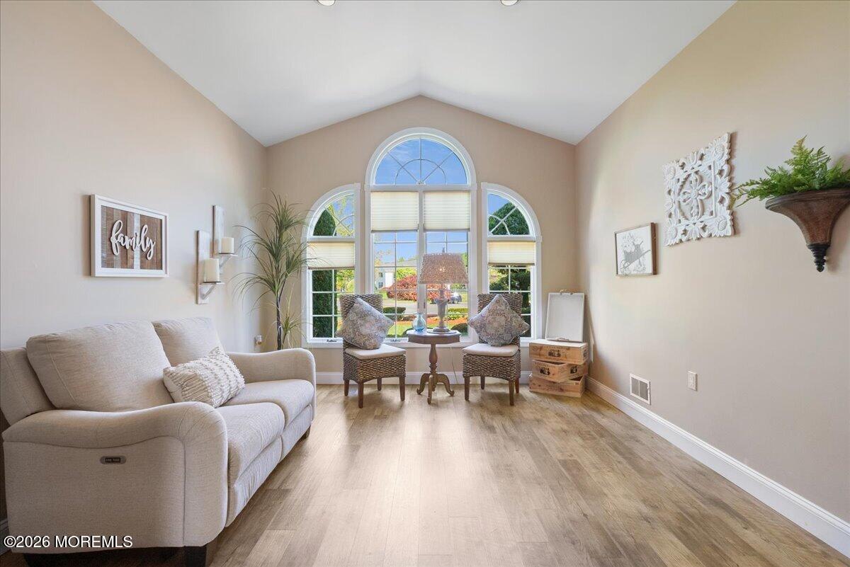6 Bray Hollow Court Freehold NJ 07728