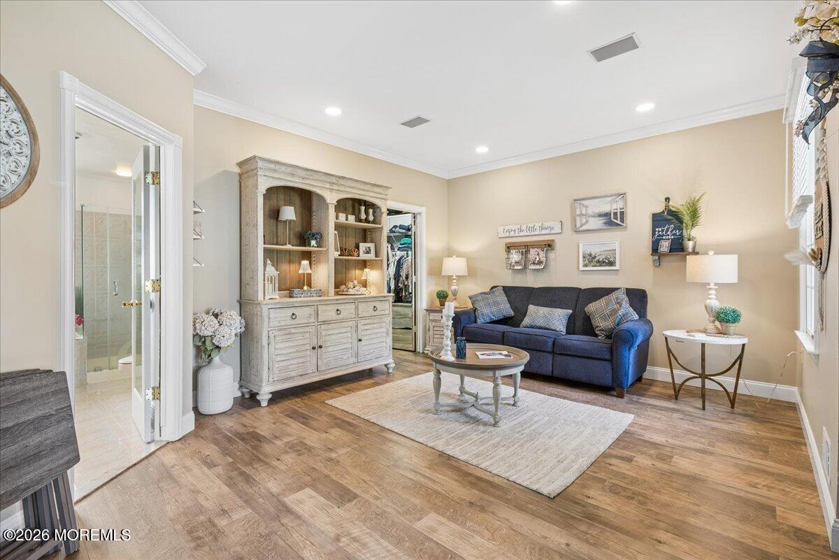 6 Bray Hollow Court Freehold NJ 07728