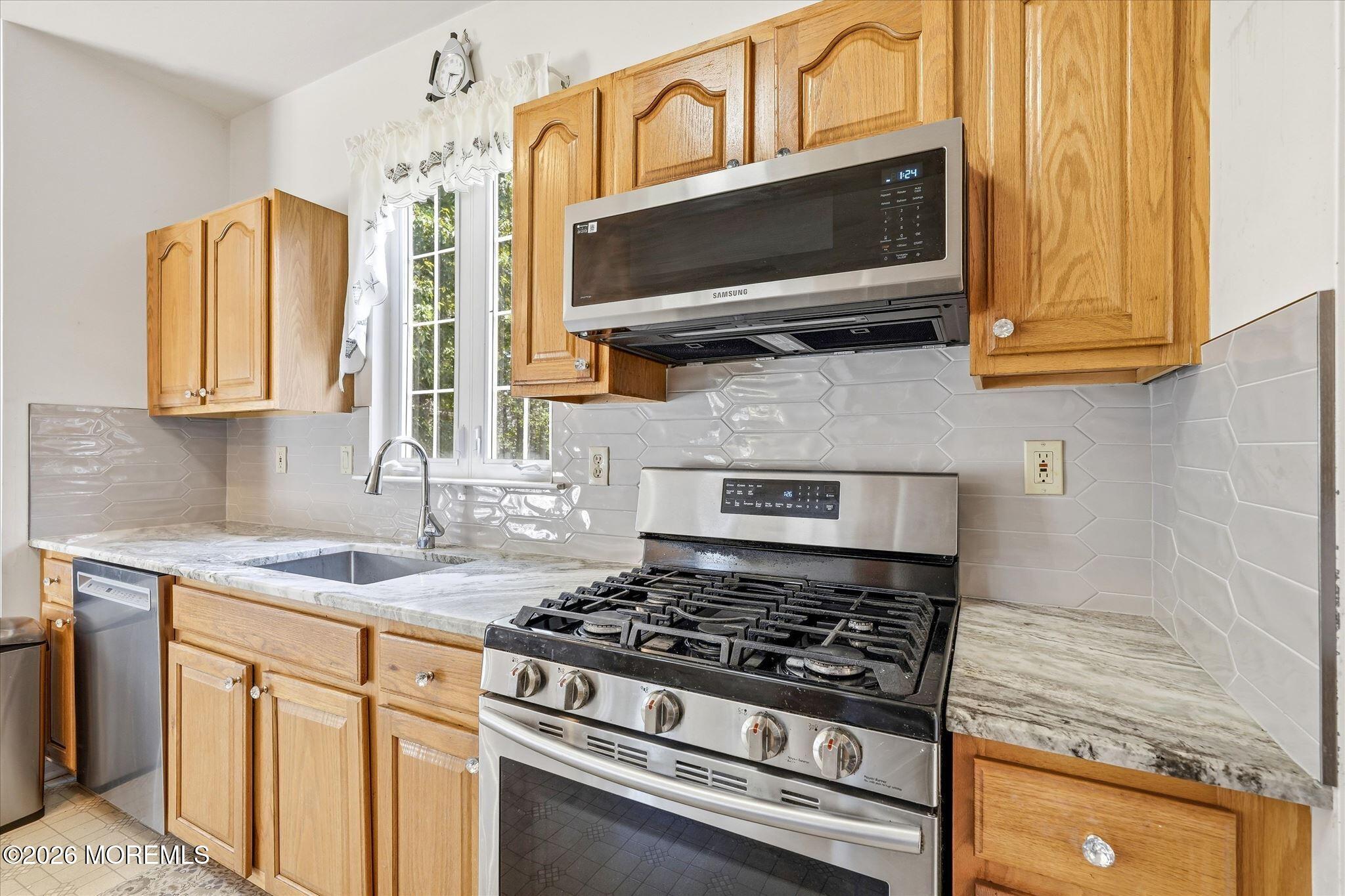 23 Jumping Brook Lane Barnegat NJ 08005