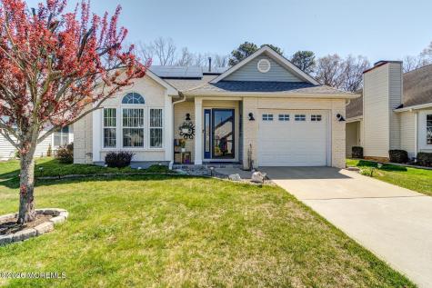 1671 Lacebark Court Toms River NJ 08755