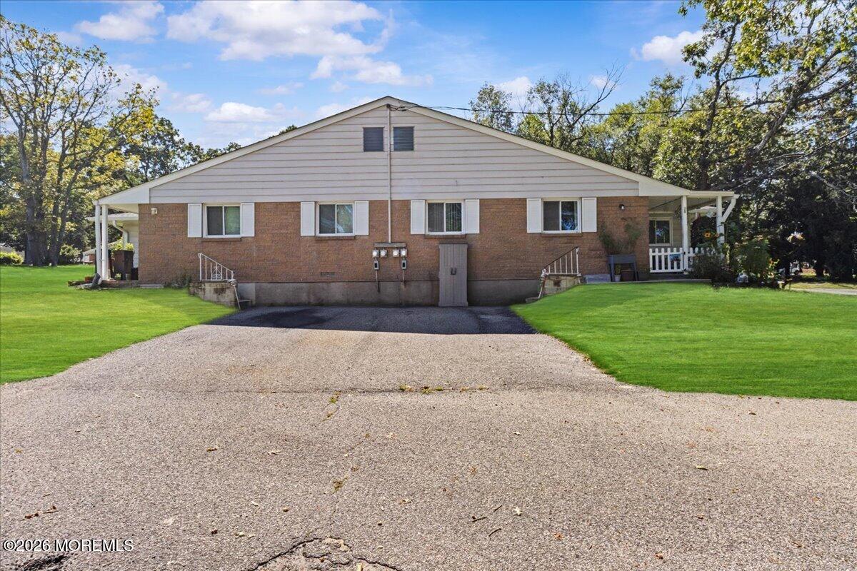 2 Flamingo Terrace Manchester NJ 08759