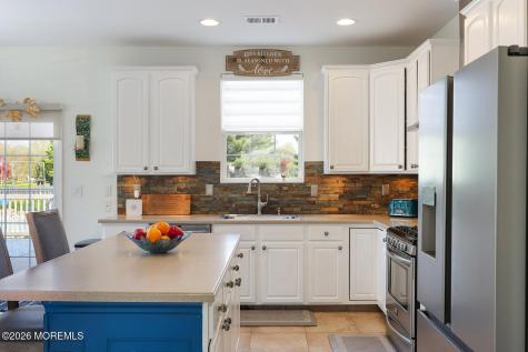 5 Denise Drive Allentown NJ 08501