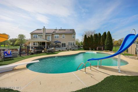 5 Denise Drive Allentown NJ 08501