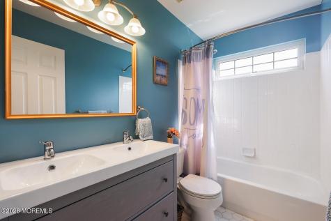5 Denise Drive Allentown NJ 08501