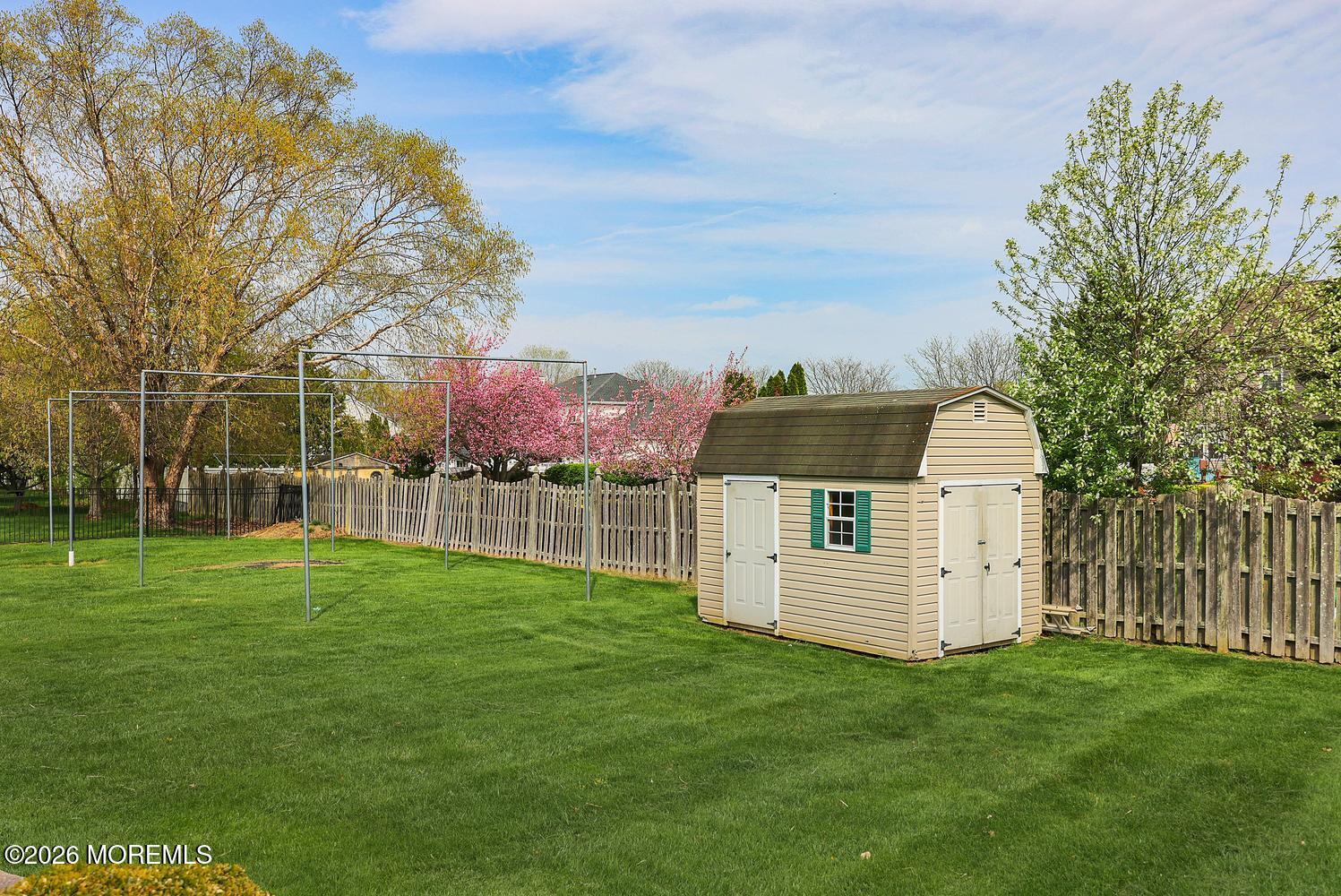 5 Denise Drive Allentown NJ 08501