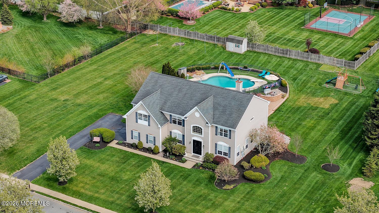 5 Denise Drive Allentown NJ 08501