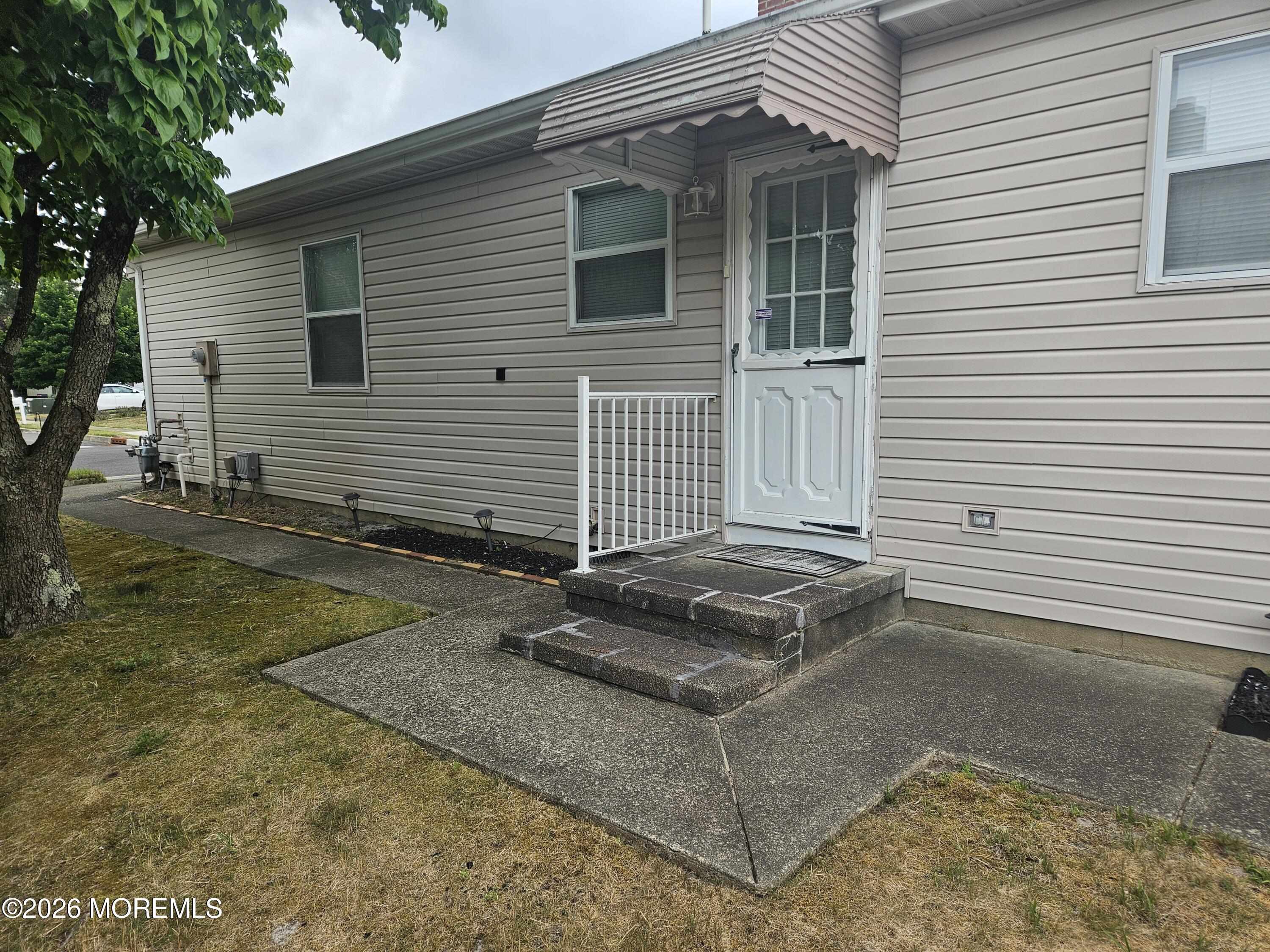 276 Costa Mesa Drive Toms River NJ 08757