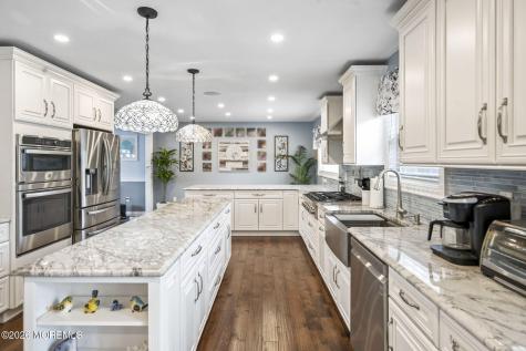 30 Kentucky Drive Hazlet NJ 07730