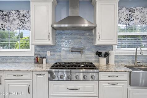 30 Kentucky Drive Hazlet NJ 07730