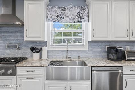 30 Kentucky Drive Hazlet NJ 07730