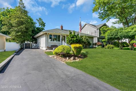 39 Monroe Street Keyport NJ 07735