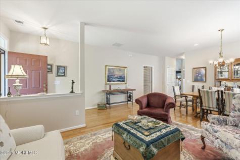 39 Newport Street Barnegat NJ 08005