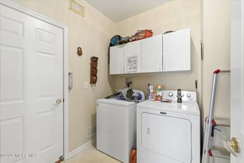 39 Newport Street Barnegat NJ 08005
