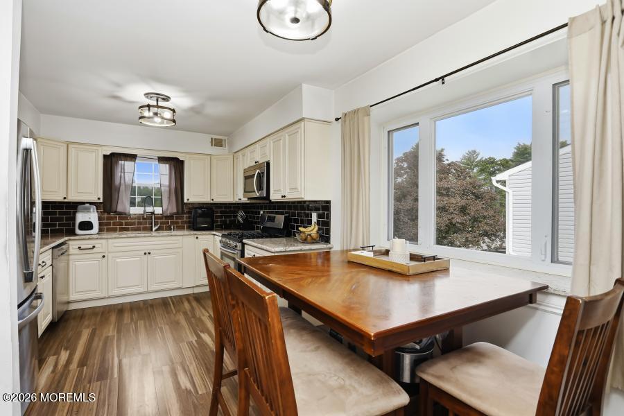 16 Starlight Road Howell NJ 07731
