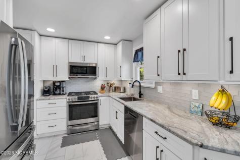 6 Tulip Court Jackson NJ 08527