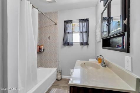 6 Tulip Court Jackson NJ 08527