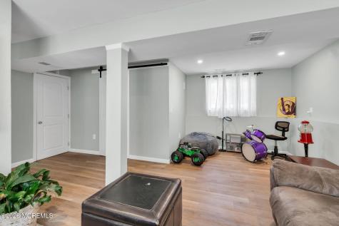 6 Tulip Court Jackson NJ 08527