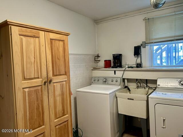 33 Freeman Court Toms River NJ 08753