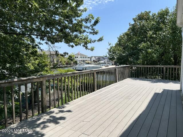 33 Freeman Court Toms River NJ 08753