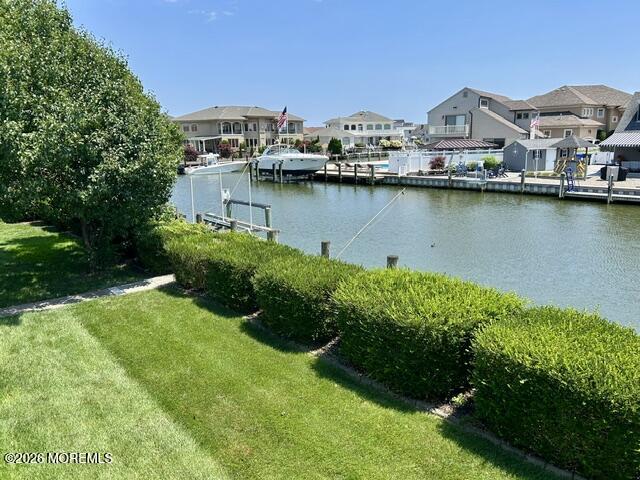33 Freeman Court Toms River NJ 08753