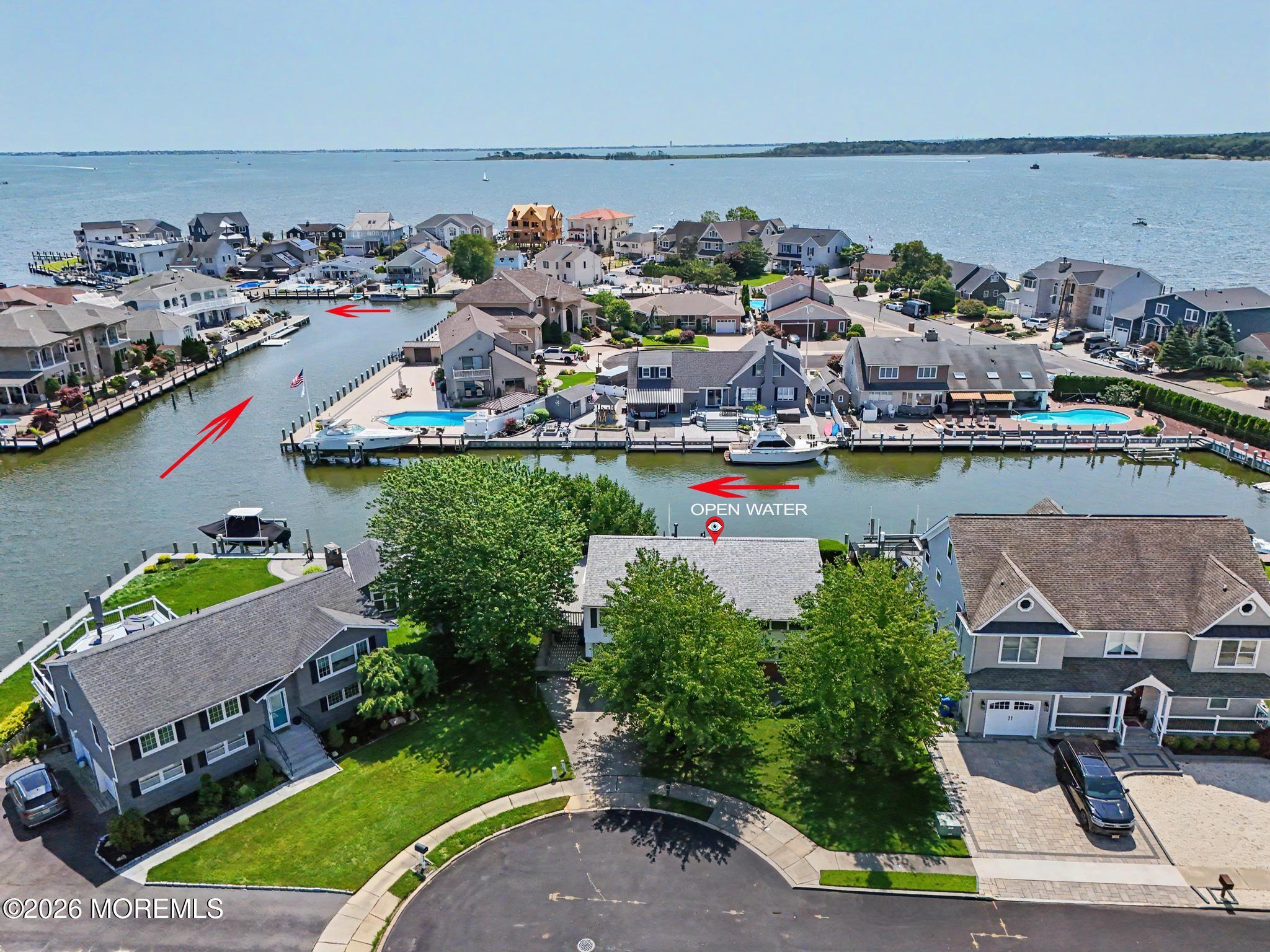 33 Freeman Court Toms River NJ 08753